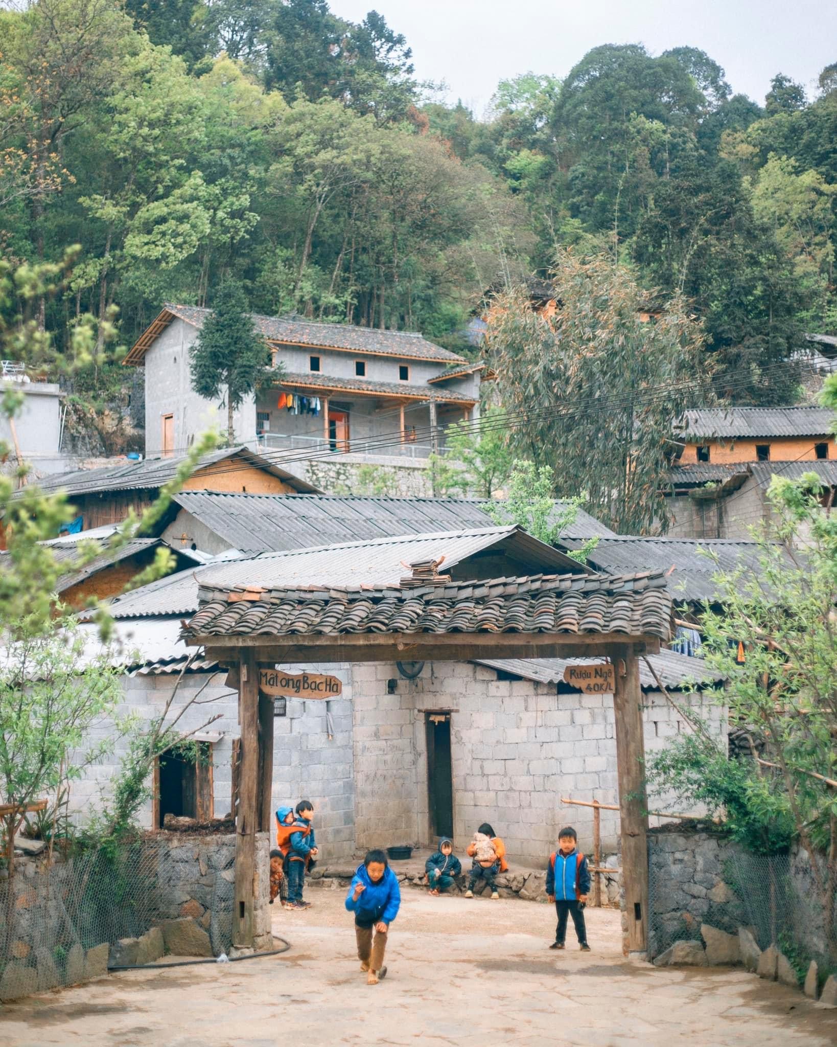 Tour Hà Giang 04 Ngày 03 Đêm: ” Đồng Văn – Bản Xà Phìn”